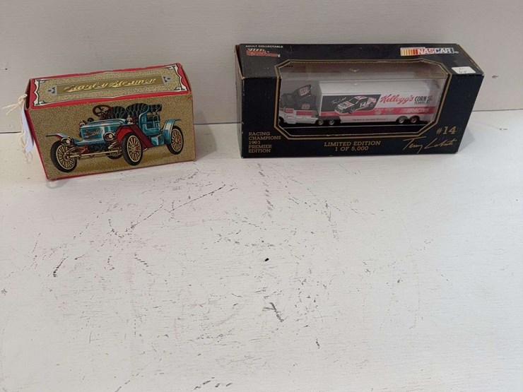 nascar-racing-champions-1993-premier-edition-1-of-5,000-#14-transporter,-die-cast-metal,-1/87-scale,-stanley-steamer-image-1