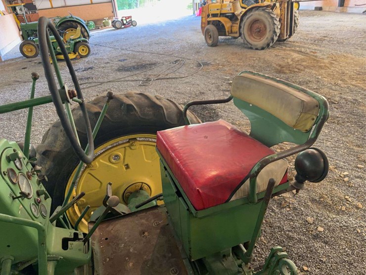 john-deere-70-image-30