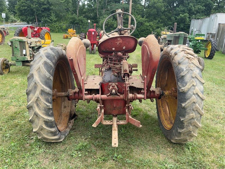 massey-ferguson-30-image-4