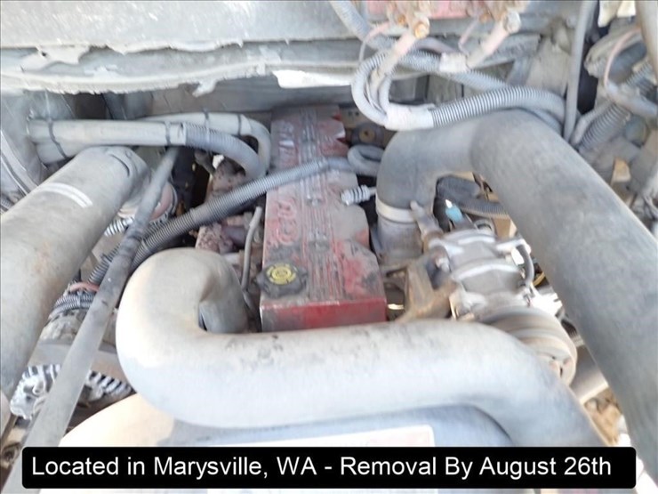 2001-freightliner-mt55-image-2