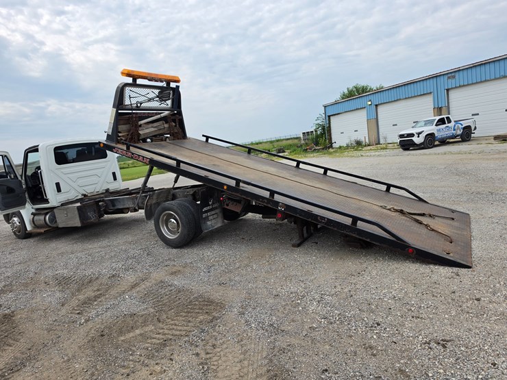 2002-international-durastar-4300-image-35