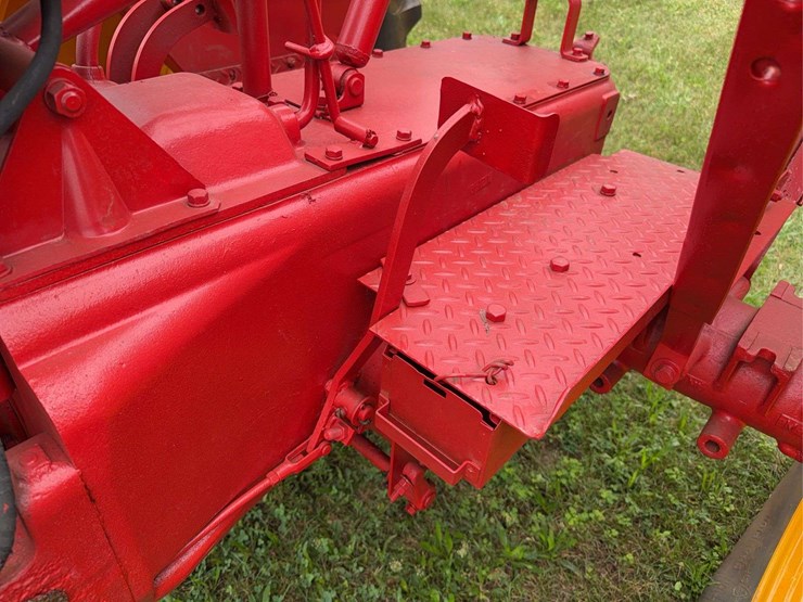 massey-ferguson-44-image-41