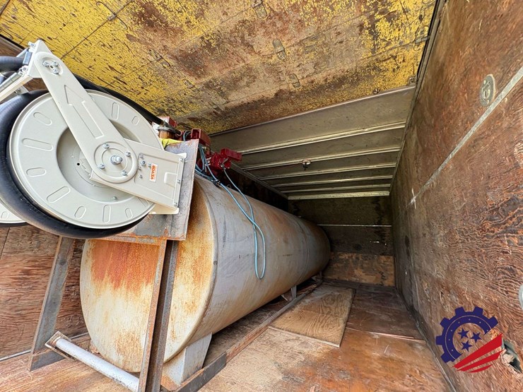 jobsite-fuel-tank-&-dual-t/a-storage-gooseneck-trailer-image-24