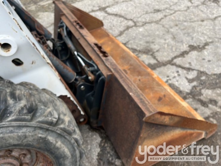 2017-bobcat-s650-image-27