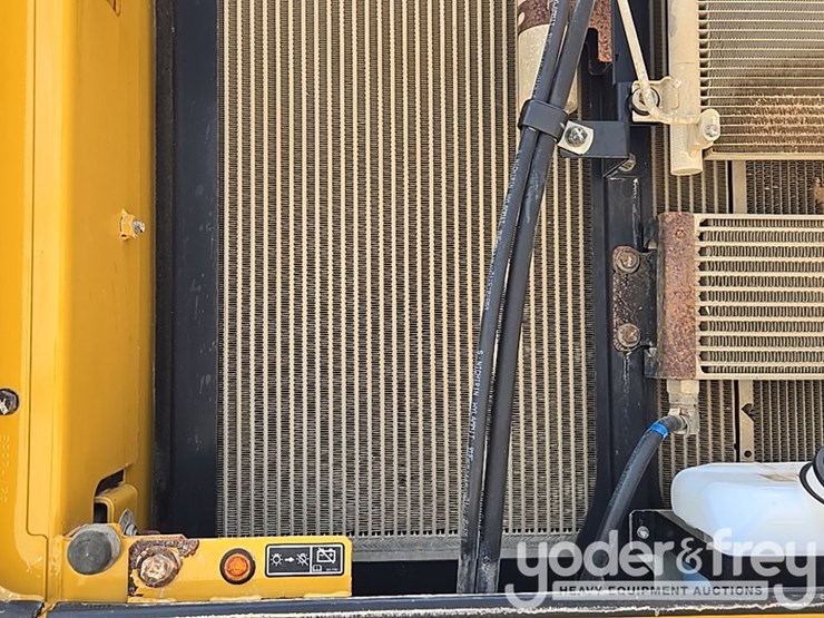 2017-caterpillar-336fl-image-37