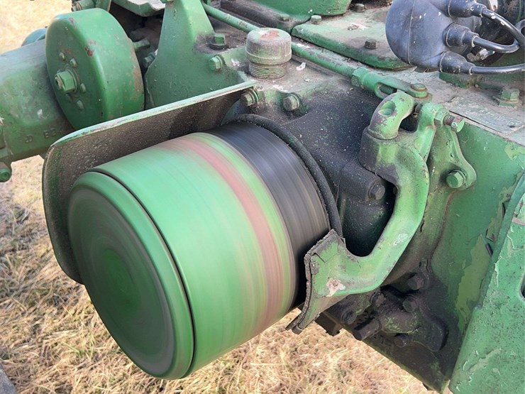 john-deere-model-b-image-24