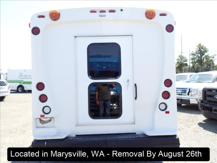 2019-ford-e450-image-15