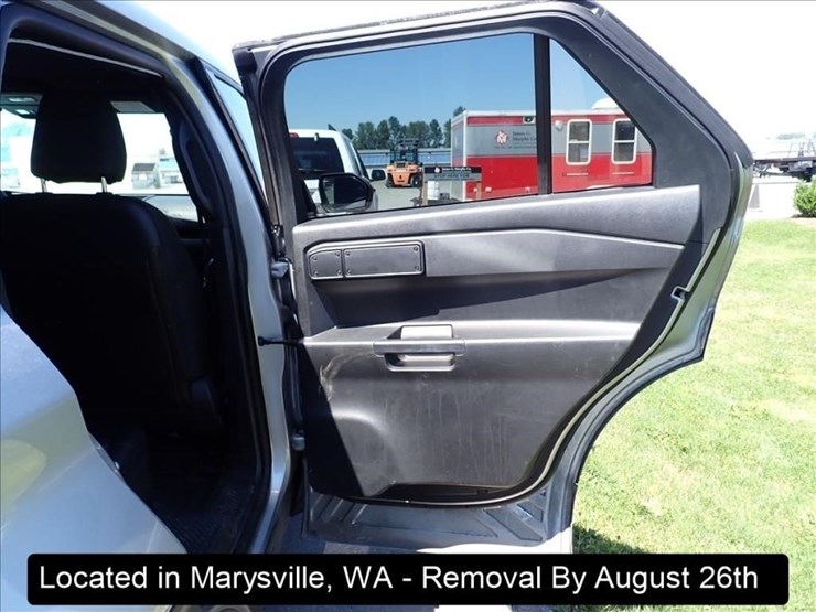 2021-ford-explorer-image-22