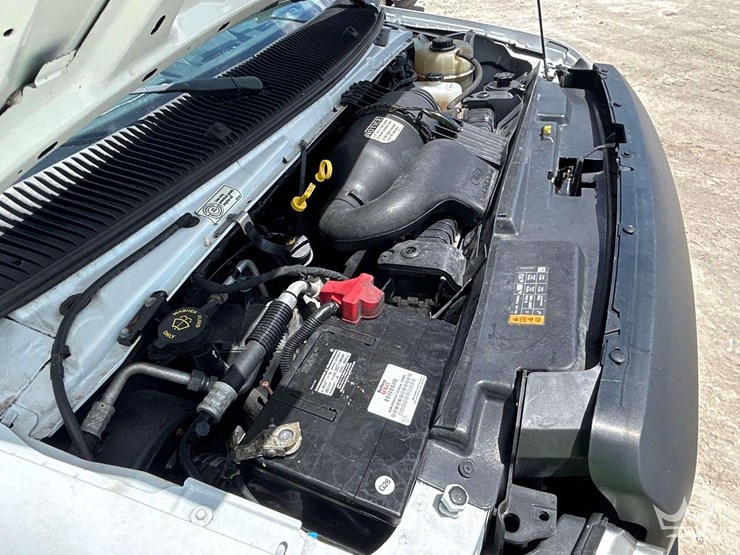 2019-ford-e350-image-9