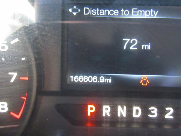 2016-ford-f150-xl-image-16