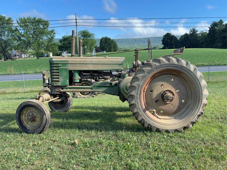 john-deere-model-b-image-2