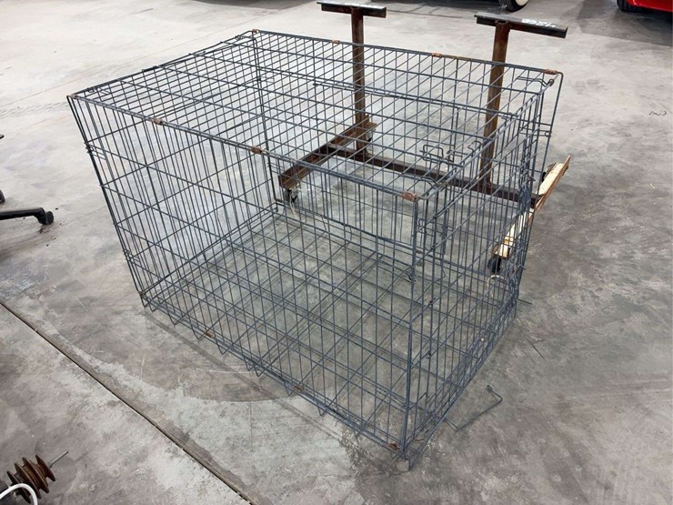 dog-kennel-and-metal-shop-stand-image-3
