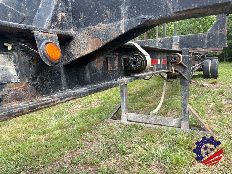1999-pitts-triple-bunk-t/a-log-trailer-image-13