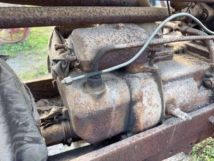 john-deere-model-b-image-38