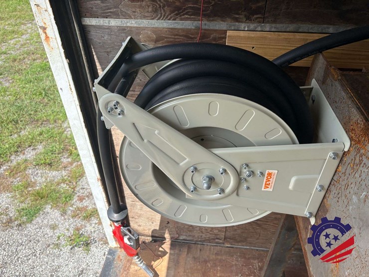 jobsite-fuel-tank-&-dual-t/a-storage-gooseneck-trailer-image-29