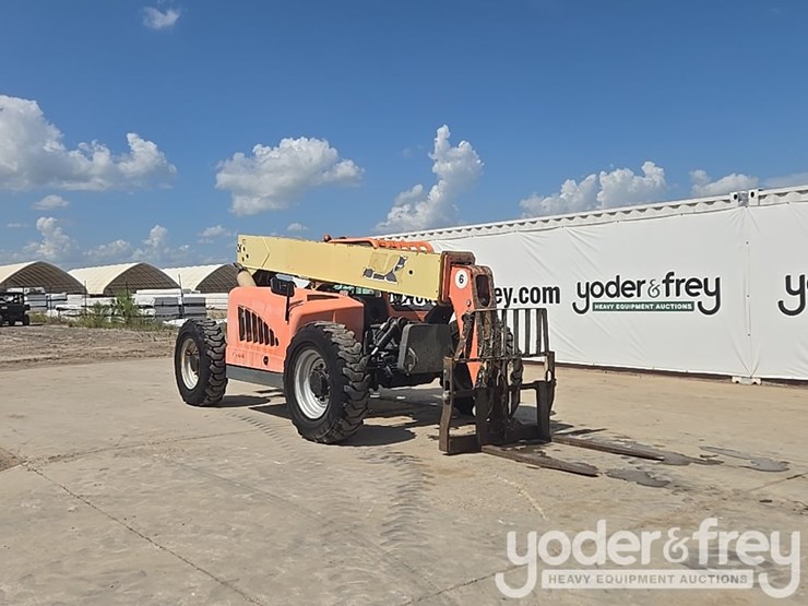 2012-jlg-g6-42a-image-7
