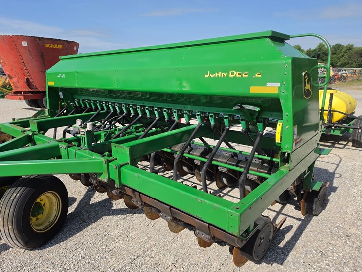2002-john-deere-1590-image-15
