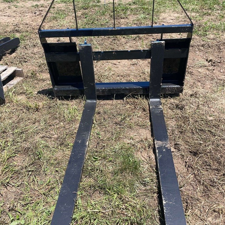 AGT Skid Steer Pallet Forks.
