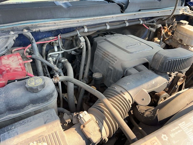 2013-chevrolet-silverado-2500hd-image-24