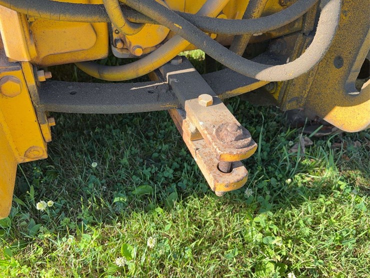 john-deere-440-image-30