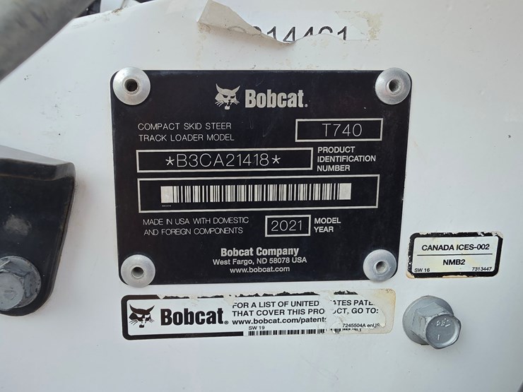 2021-bobcat-t740-image-16