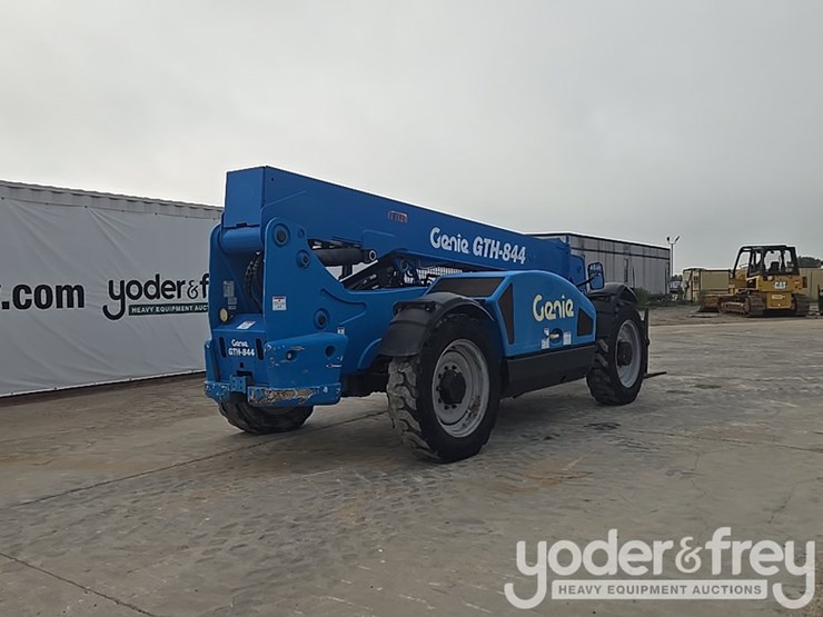 2018-genie-gth844-image-5