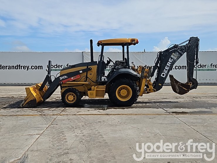 2018-deere-310l-image-3