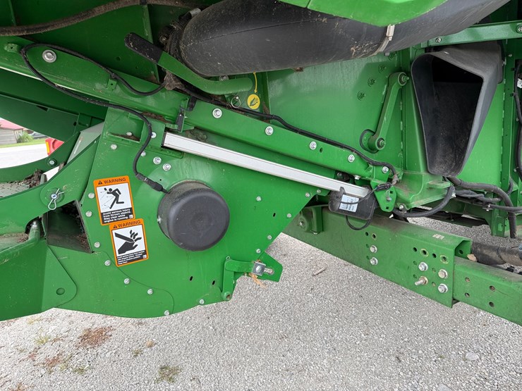 2019-john-deere-s770-image-32