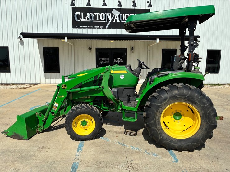 john-deere-4052m-image-1