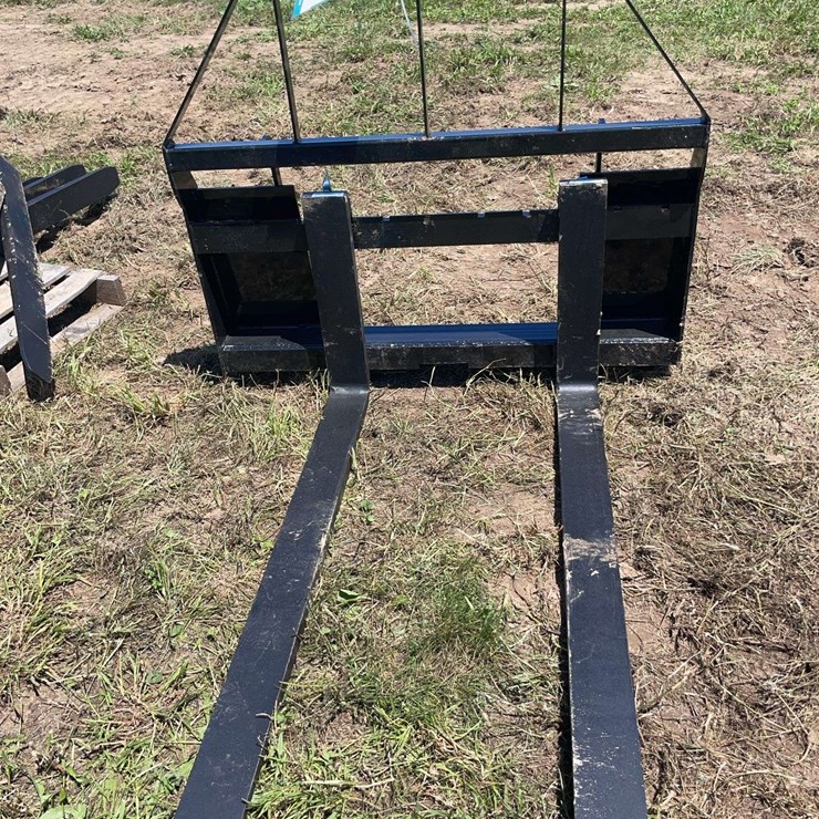 AGT Skid Steer Pallet Forks.