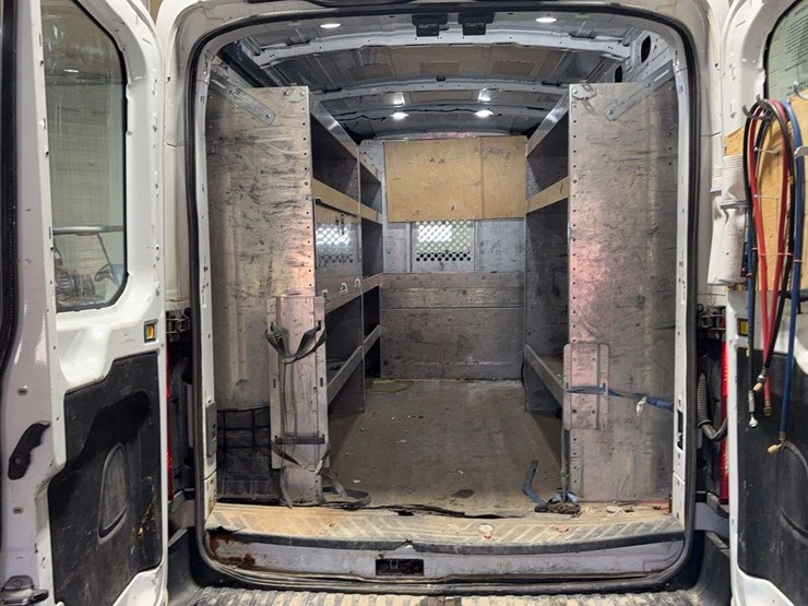 2020-ford-transit-image-11