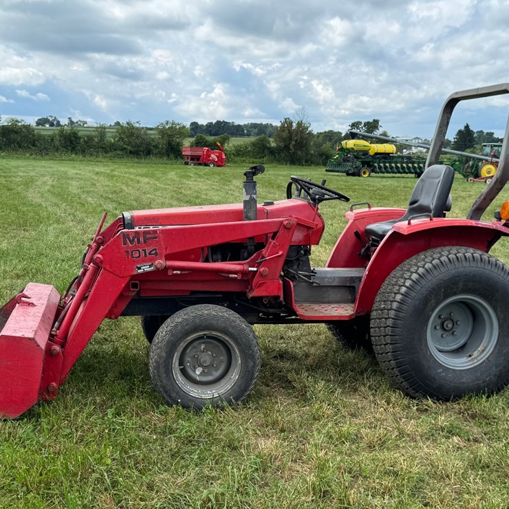 MASSEY-FERGUSON 1020