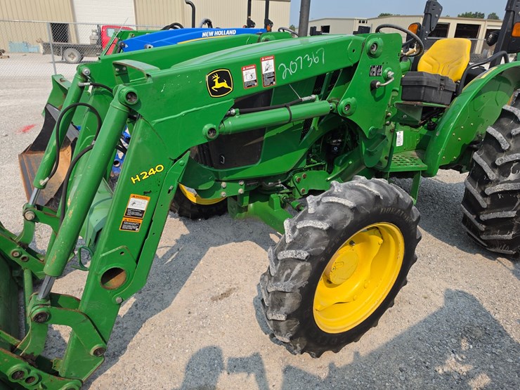 2016-john-deere-5075e-image-7