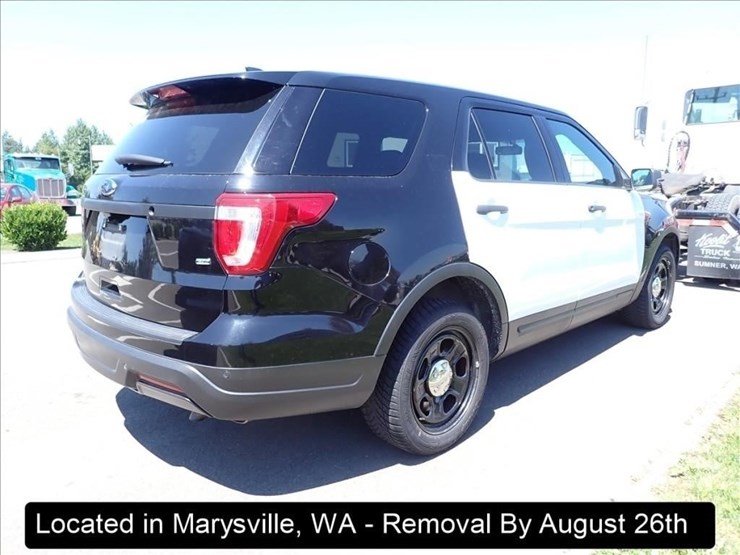 2018-ford-explorer-image-11