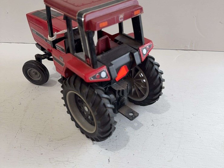 ertl-international-5088-special-edition-12-81-toy-tractor,-die-cast-metal,-1/16-scale-image-3