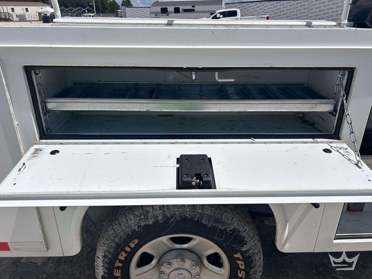 2019-dodge-2500-image-30