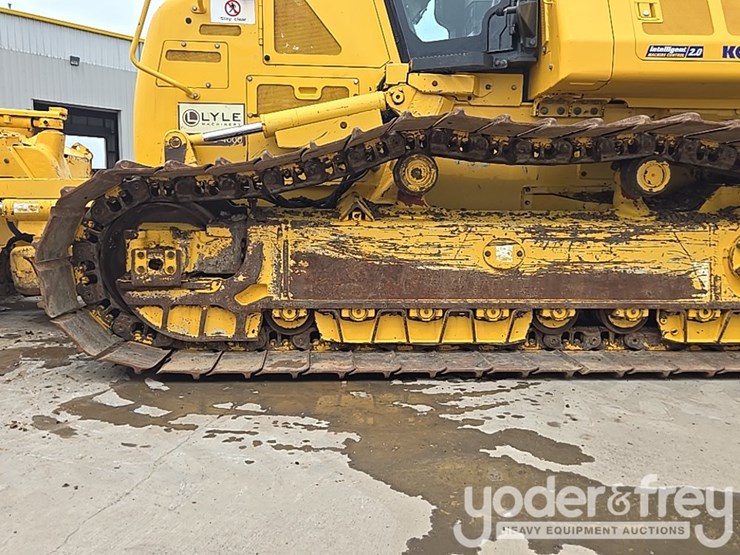 2023-komatsu-d61pxi-24-image-10