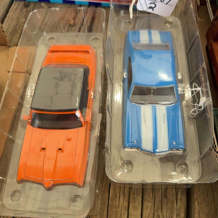 2 muscle cars, die-cast metal