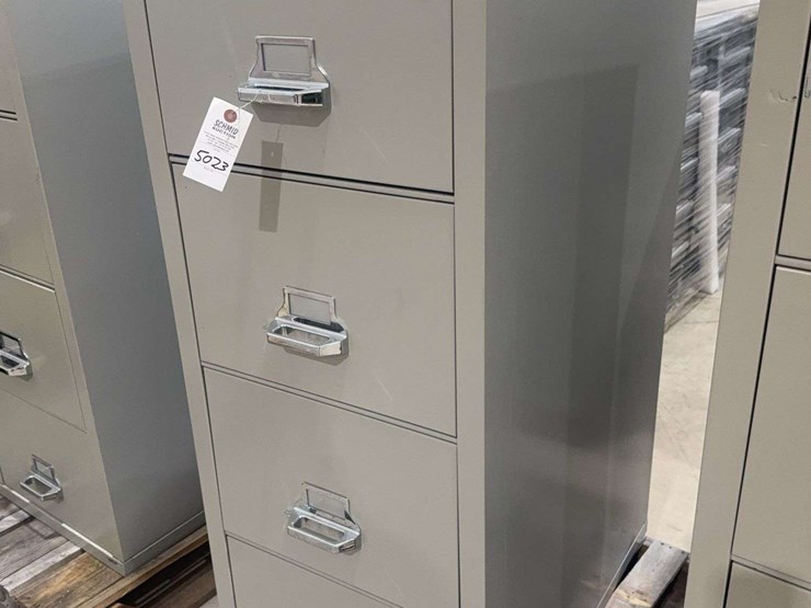 1-fire-proof-cabinet-with-keys,-4-drawers,-20-3/4"-w-x-31-1/2"d-x-52-3/4t-image-2