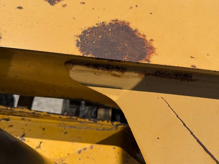 2004-john-deere-280-image-16