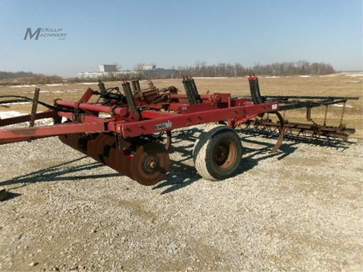 case-ih-6500-image-3