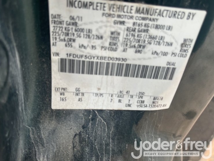 2011-ford-f550-image-26