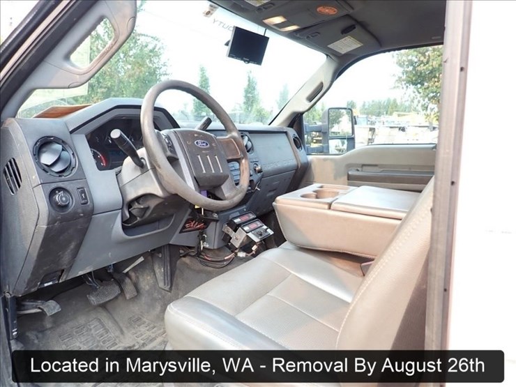 2011-ford-f550-image-21