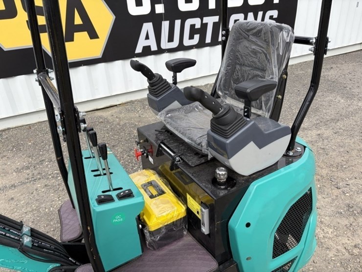 2026-cfg-kt13r-mini-hydraulic-excavator-image-16