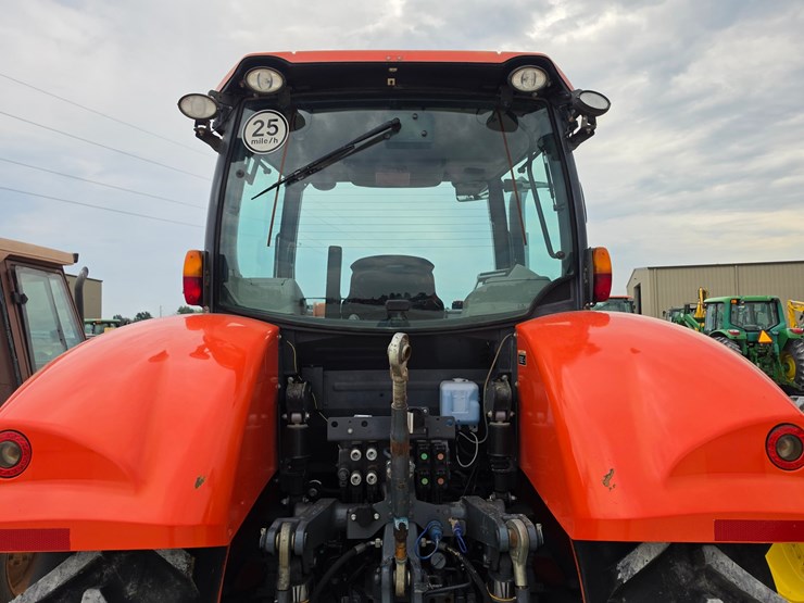 2020-kubota-m7-151-image-10