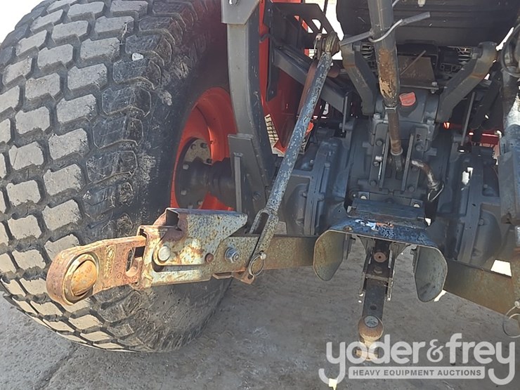 2016-kubota-mx5200d-image-23