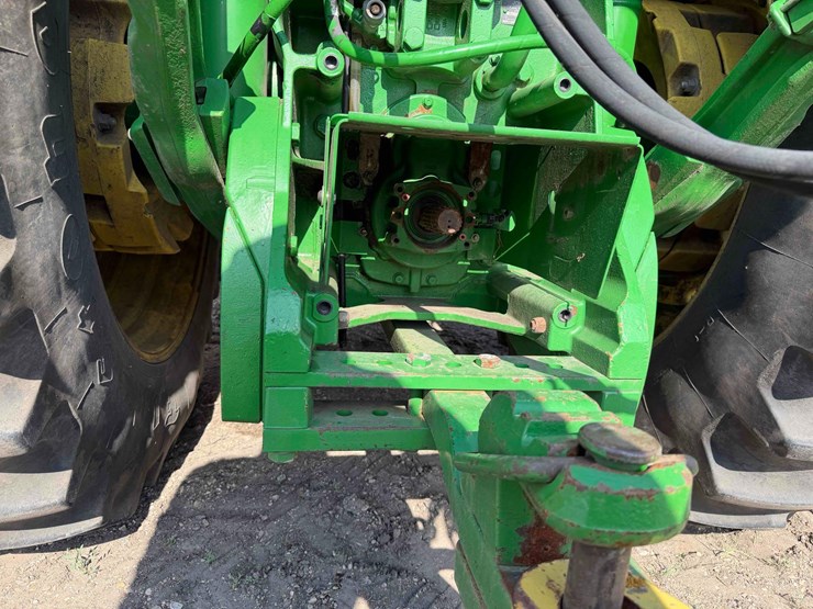 john-deere-8330-image-15