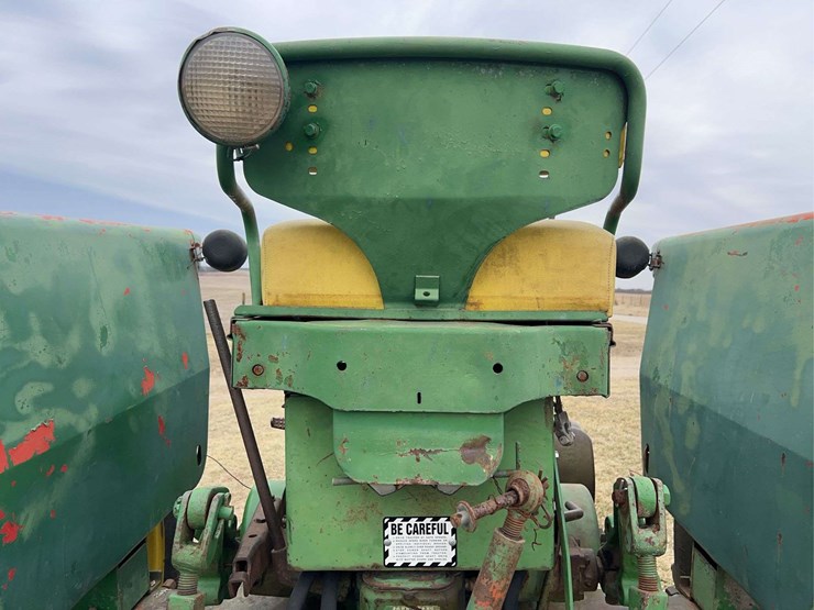john-deere-70-image-42
