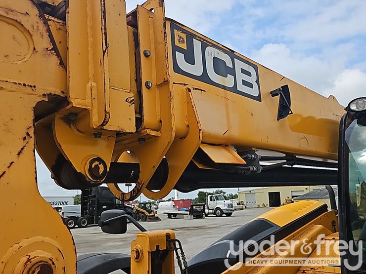 2018-jcb-507-42-image-16