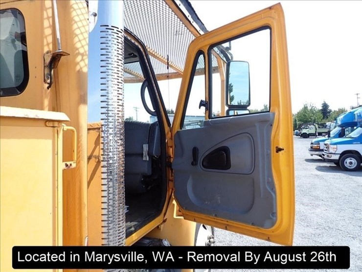 2002-international-durastar-4300-image-10